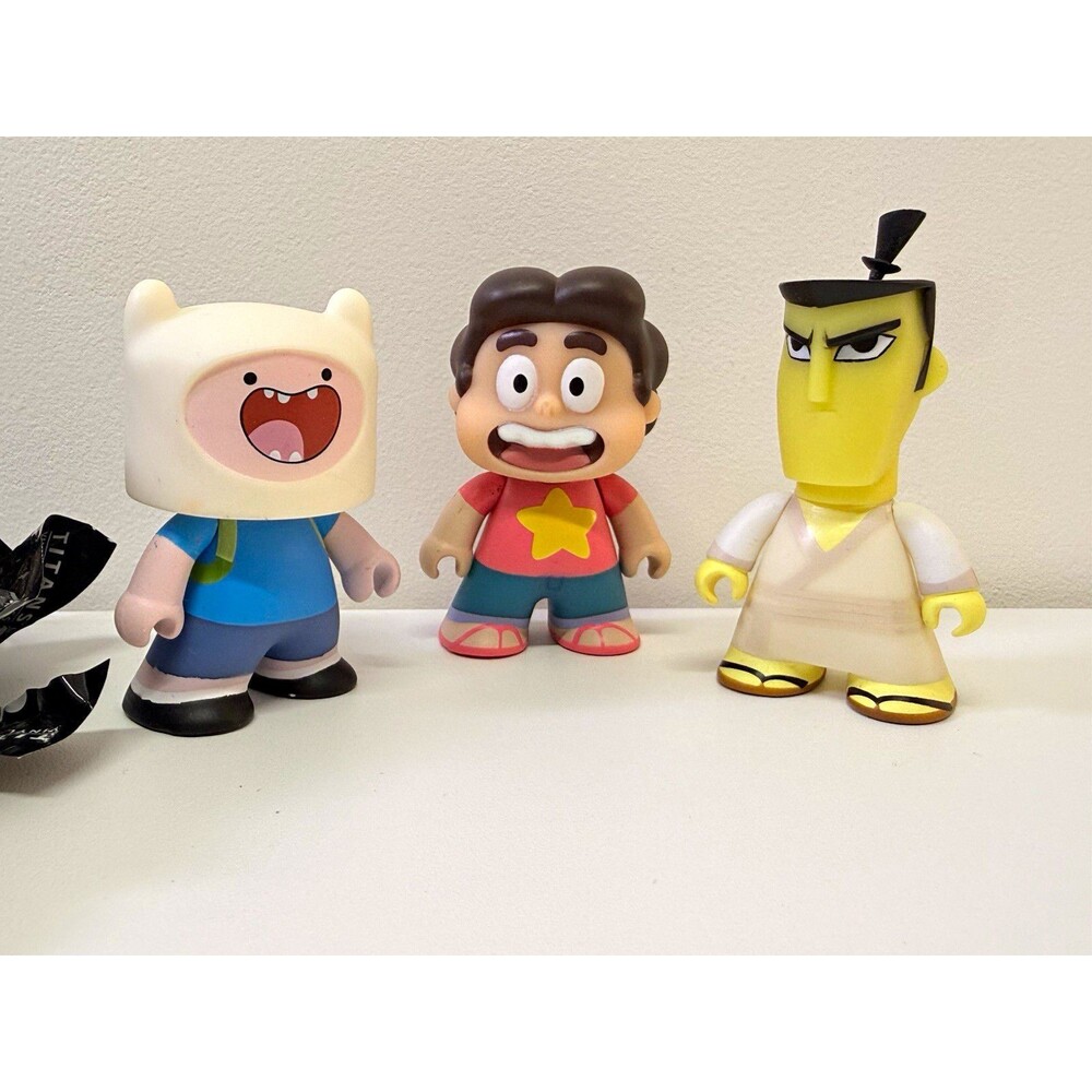 Cartoon Network Titans Vinyl Figures Lot of 3 Finn Steven Universe Samurai Jack
